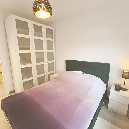 Lighthouse & Parking *