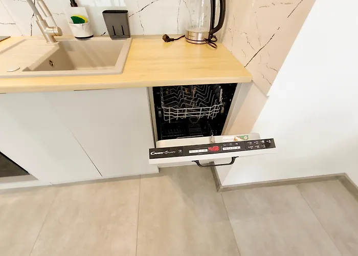 Lighthouse & Parking *